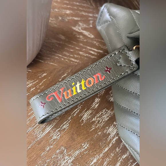 Louis Vuitton New Wave Khaki Bumbag - Picture 4 of 14